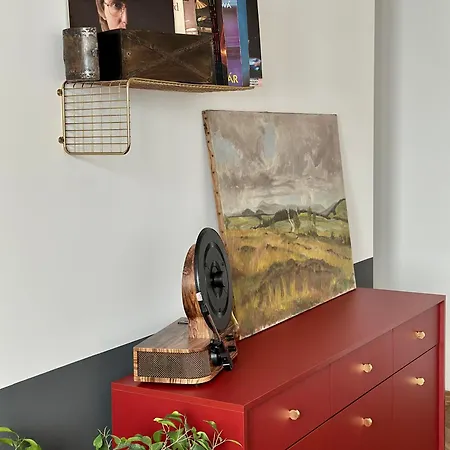 Charming Historic Hideaway Near Center Apartment Pressburg