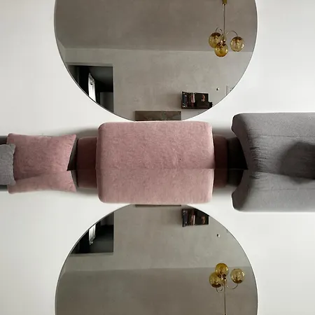 Charming Historic Hideaway Near Center Apartment