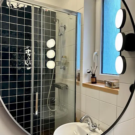 Apartment Charming Historic Hideaway Near Center Pressburg